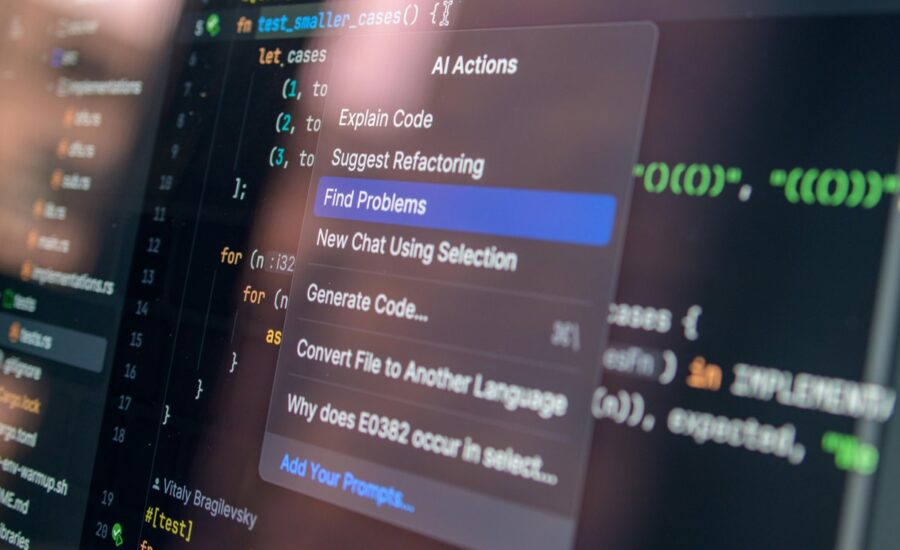 Monitoring strony internetowej na czas urlopów: kto zauważy awarię